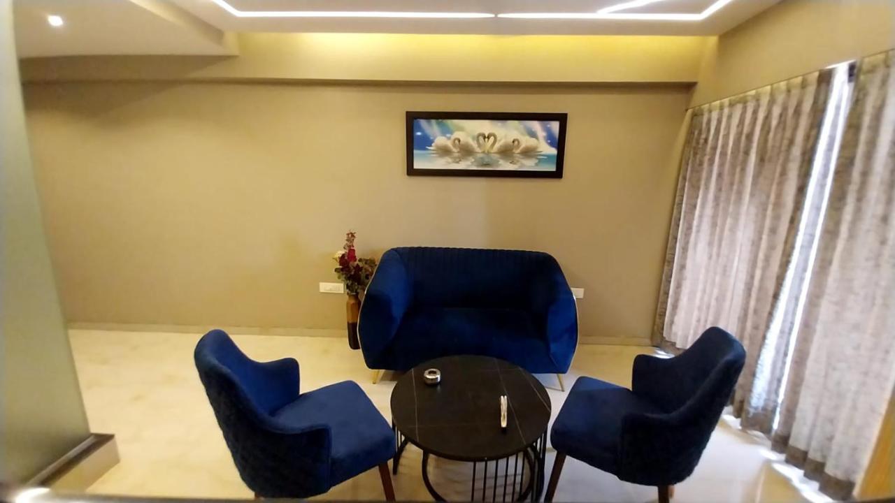 Hotel Merakee - Near Dahisar Mira Road Mumbai ภายนอก รูปภาพ