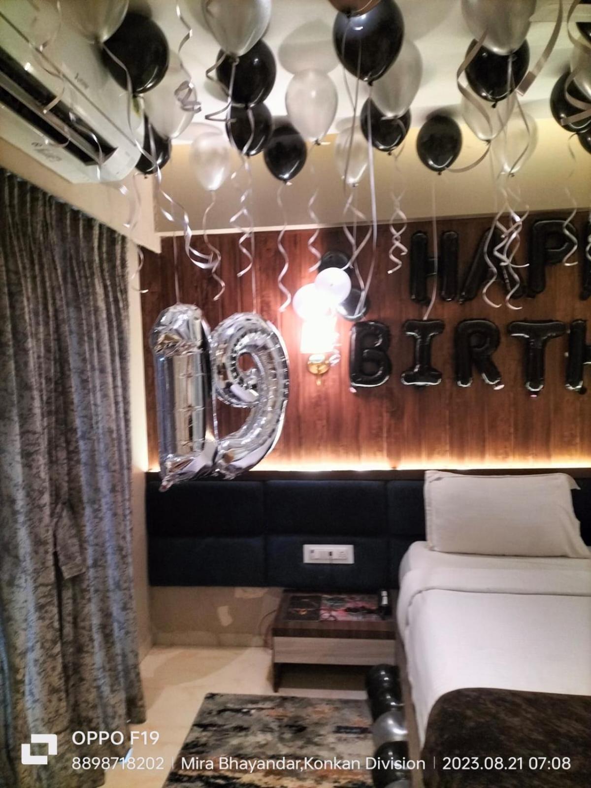Hotel Merakee - Near Dahisar Mira Road Mumbai ภายนอก รูปภาพ